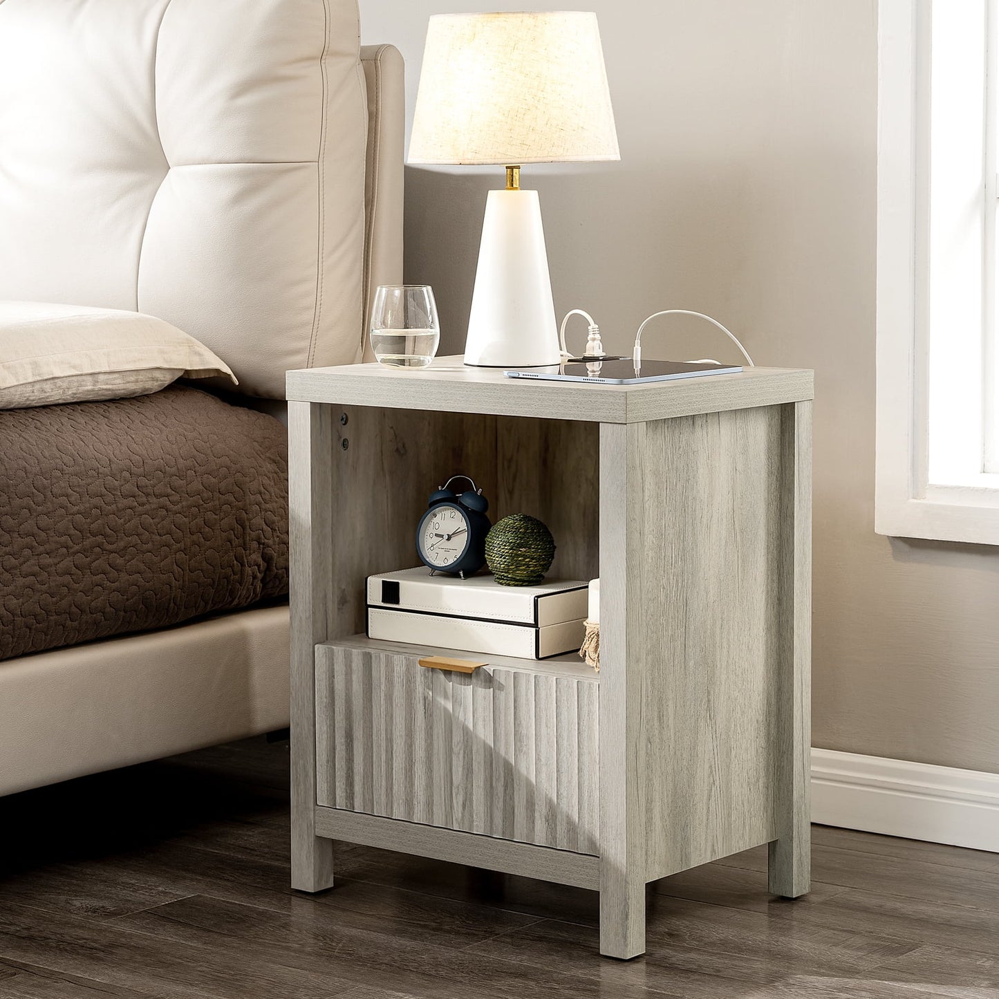 OAKHAM Pair of Nightstands with Drawers & USB/Type-C Charging Station, Bedroom End Tables, Gray Oak